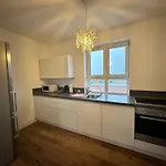 Penthouse 4*